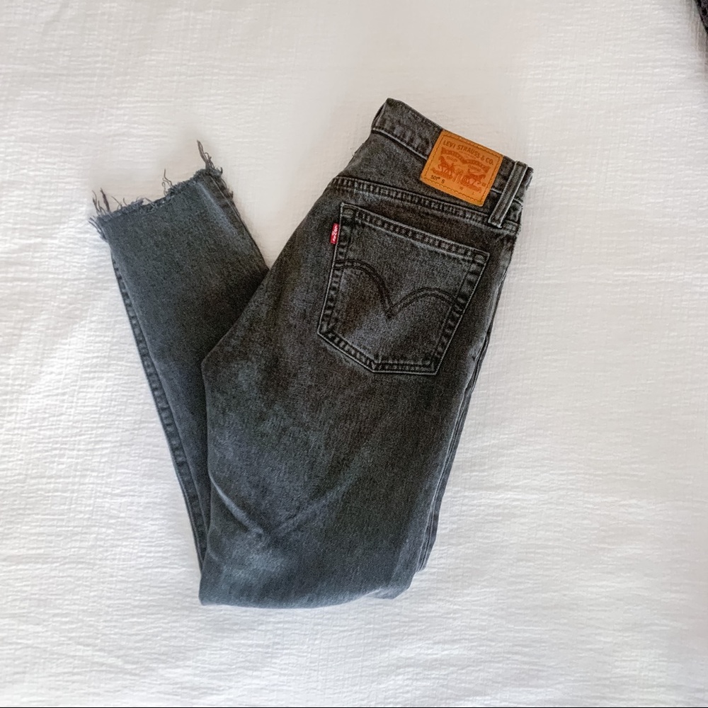 Levi's 501 Strech Skinny in Well Worn Black (gray)